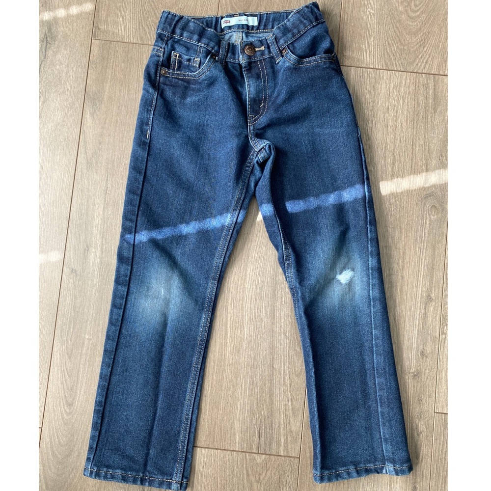 Levi’s Distressed Jeans